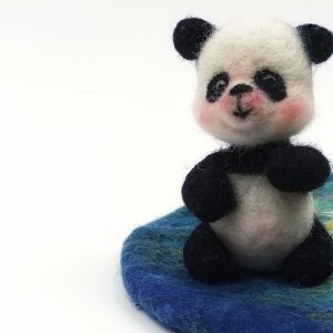 panda di lana cardata piccolo